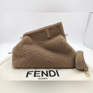 FENDI Shearling Medium Fendi First Rosa Plaster